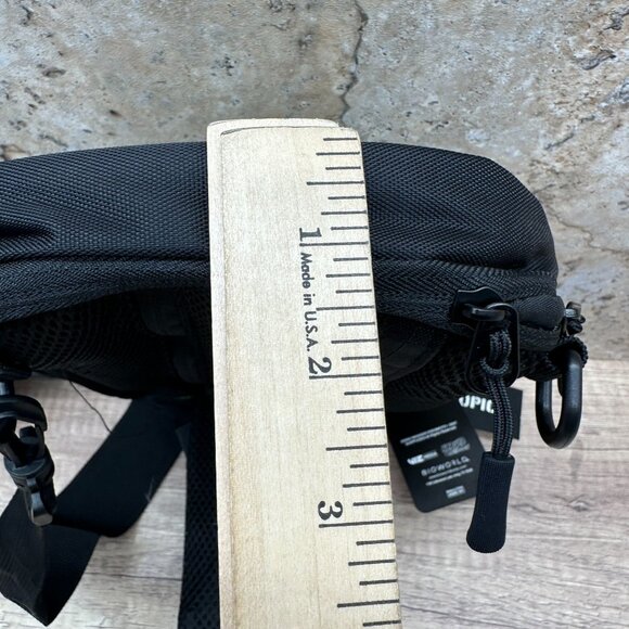 Bioworld Naruto Shippuden Sling Bag Black Green Unisex Hot Topic Zip Pockets NWT - Picture 10 of 14